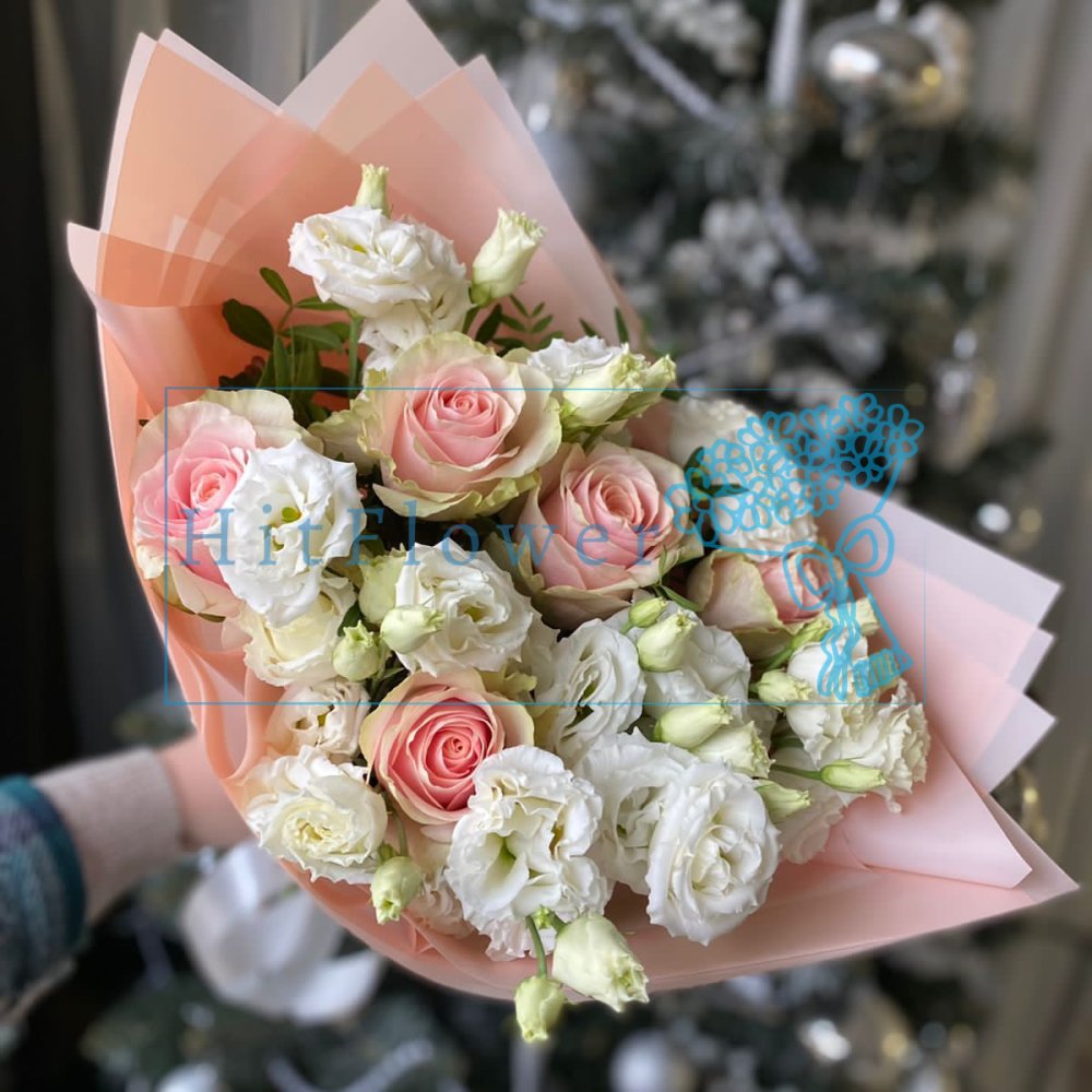 Букет цветов Очарование Букет цветов из: Розы и Лизиантусы